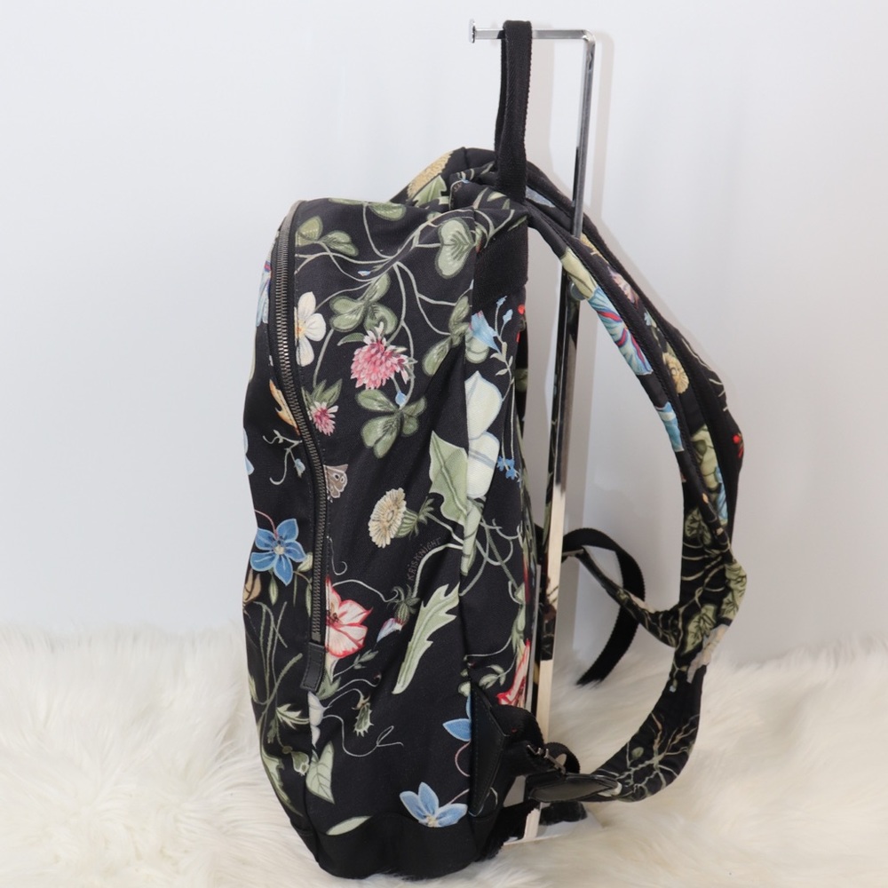 ✨FLORAL✨ Full size Gucci Backpack - Picture 5 of 15